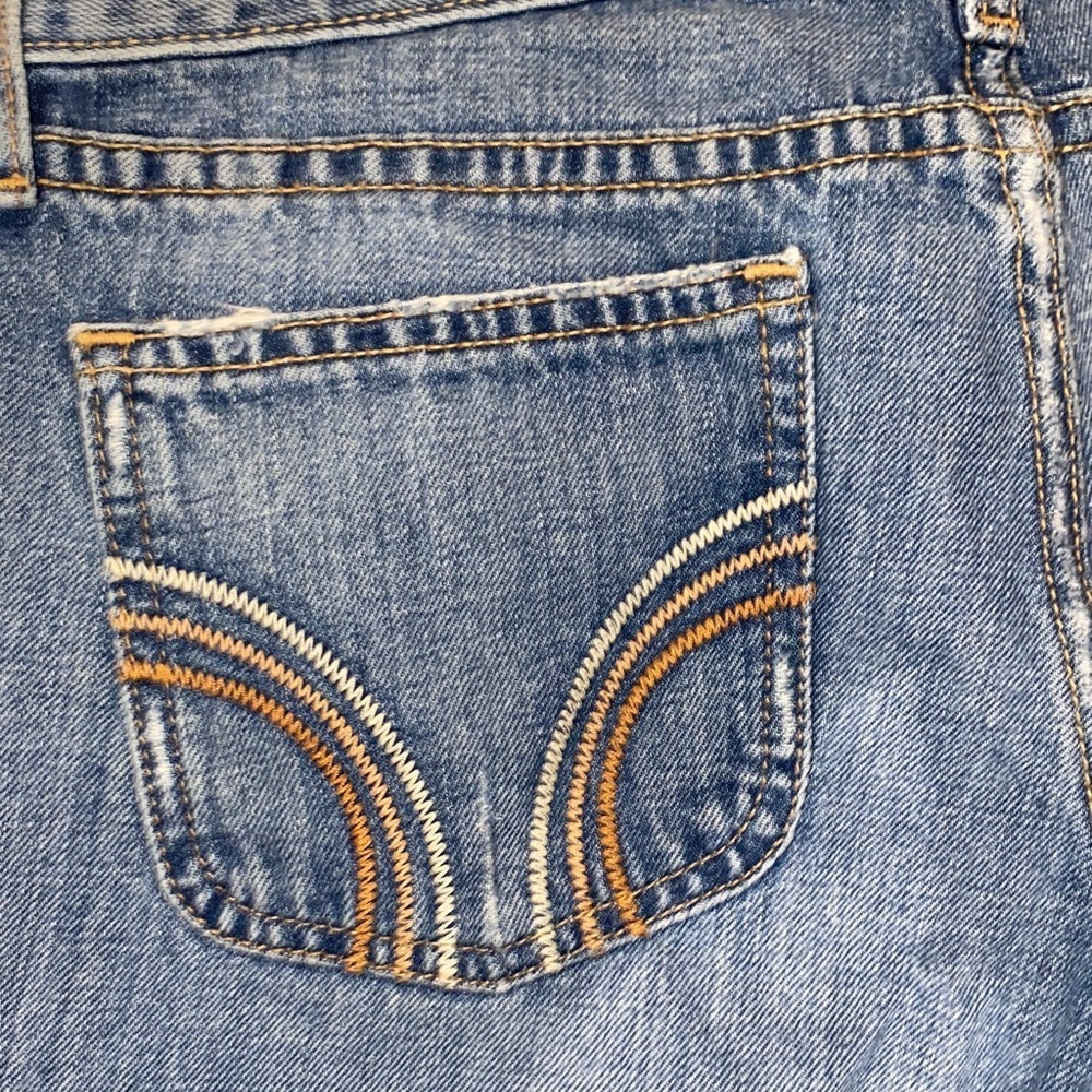 Hollister Blue Denim Jeans with Red Label - Picture 5 of 5